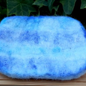 Woolly Soap Dish (multiblue on natural white)