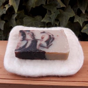 Woolly Soap Dish (natural white)